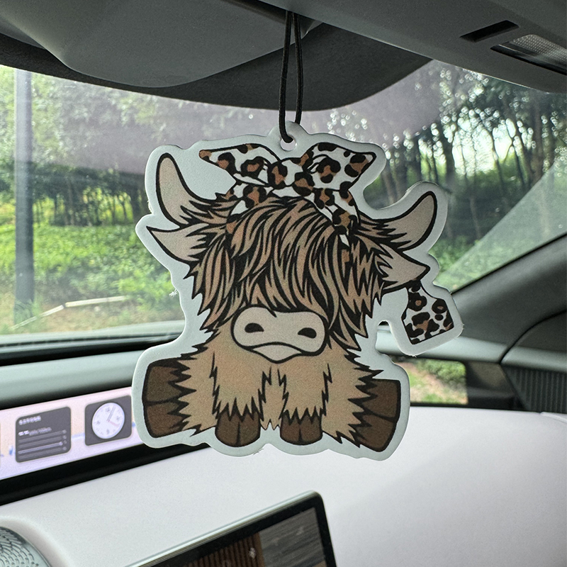 Cartoon Highland Cow Hilton (H - مراجعة Perfume Room Fragrance وسعره