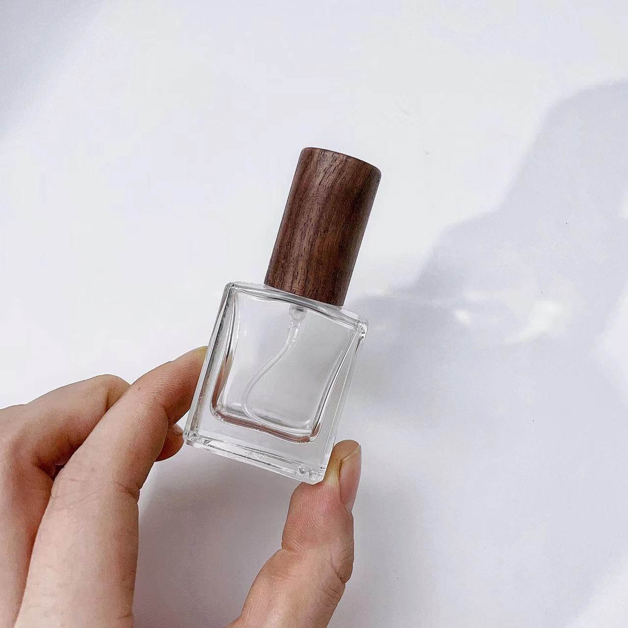 10ml Transparent Thick Glass P - مراجعة Perfume Fragrance Machine وسعره
