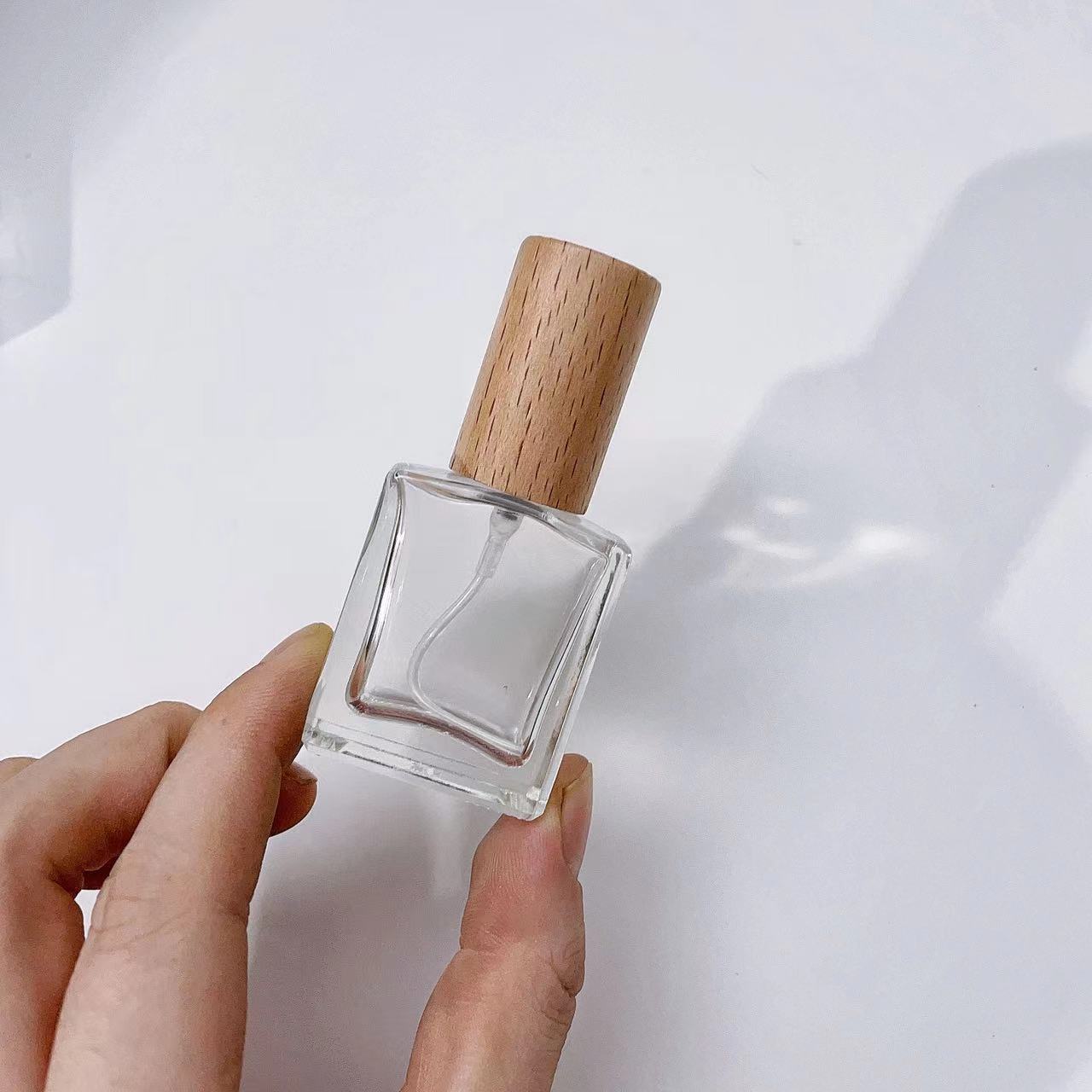 10ml Transparent Thick Glass P - مراجعة Perfume Fragrance Machine وسعره