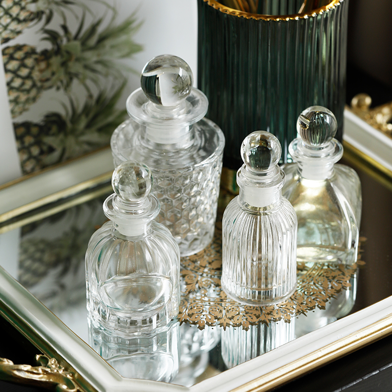 European Retro Court Glass Per - مراجعة Perfume Decant Sample وسعره